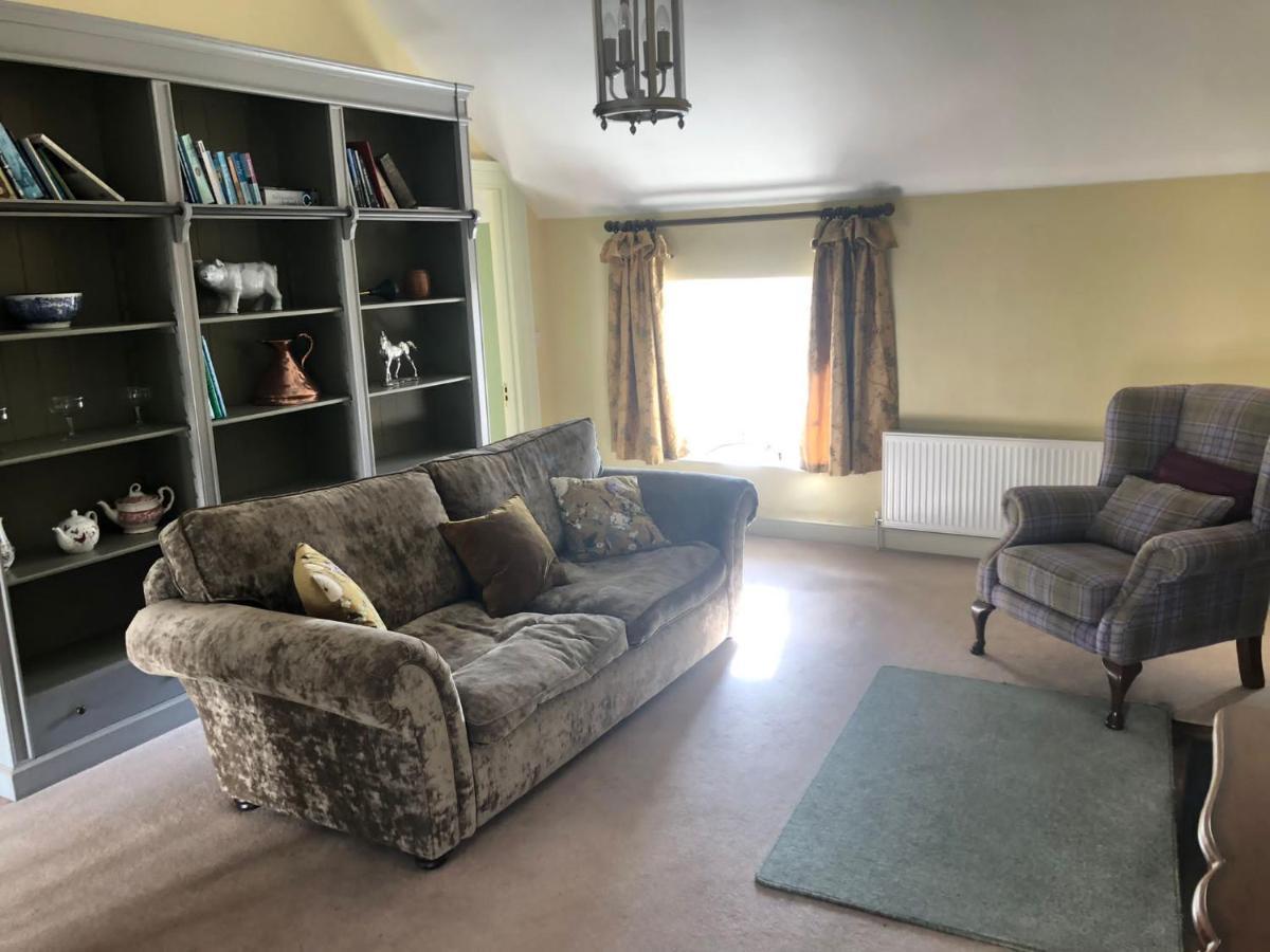 2 Bed Courtyard Apartment At Rockfield House Kells In Meath - Short Term Let ภายนอก รูปภาพ