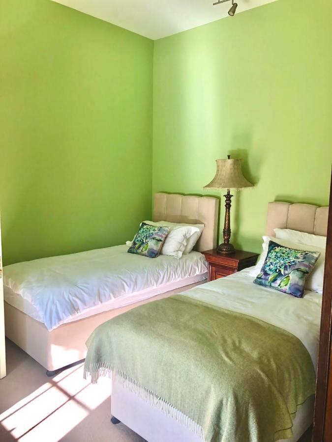 2 Bed Courtyard Apartment At Rockfield House Kells In Meath - Short Term Let ภายนอก รูปภาพ
