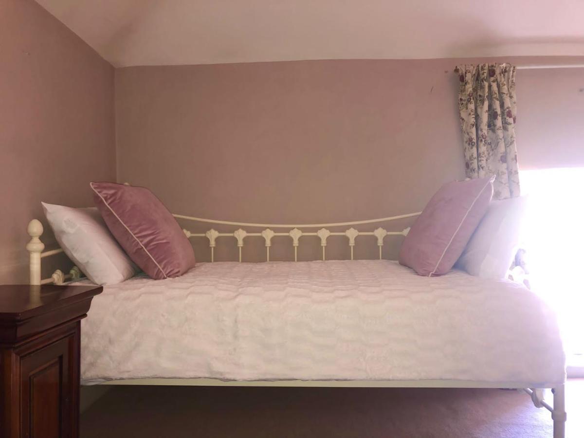 2 Bed Courtyard Apartment At Rockfield House Kells In Meath - Short Term Let ภายนอก รูปภาพ